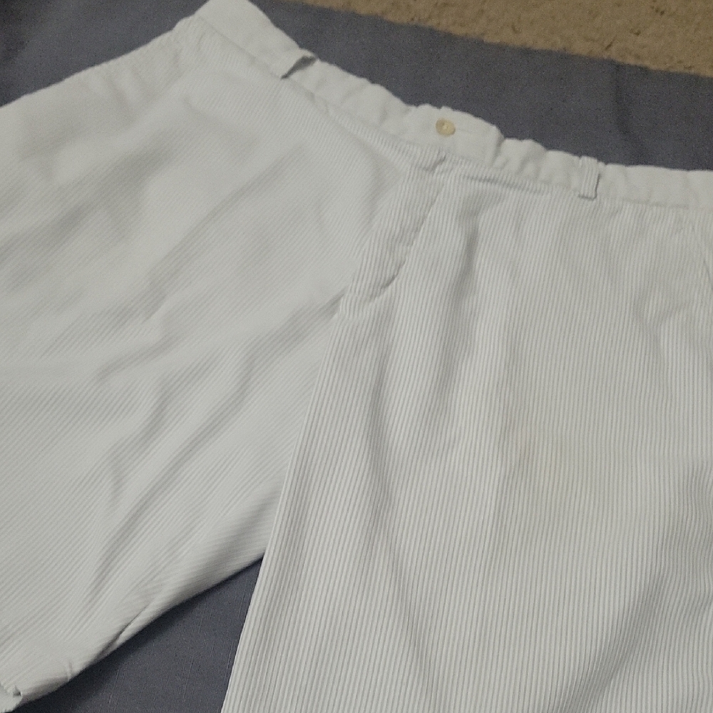 Nike White Golf Pants with Light Gray Pinstripe Waistband